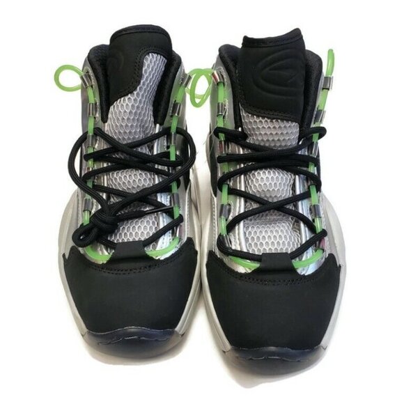 Reebok Size 10 Question Mid Illumination's Minions "Gru Lab" x Iverson FW7548 - Picture 5 of 7